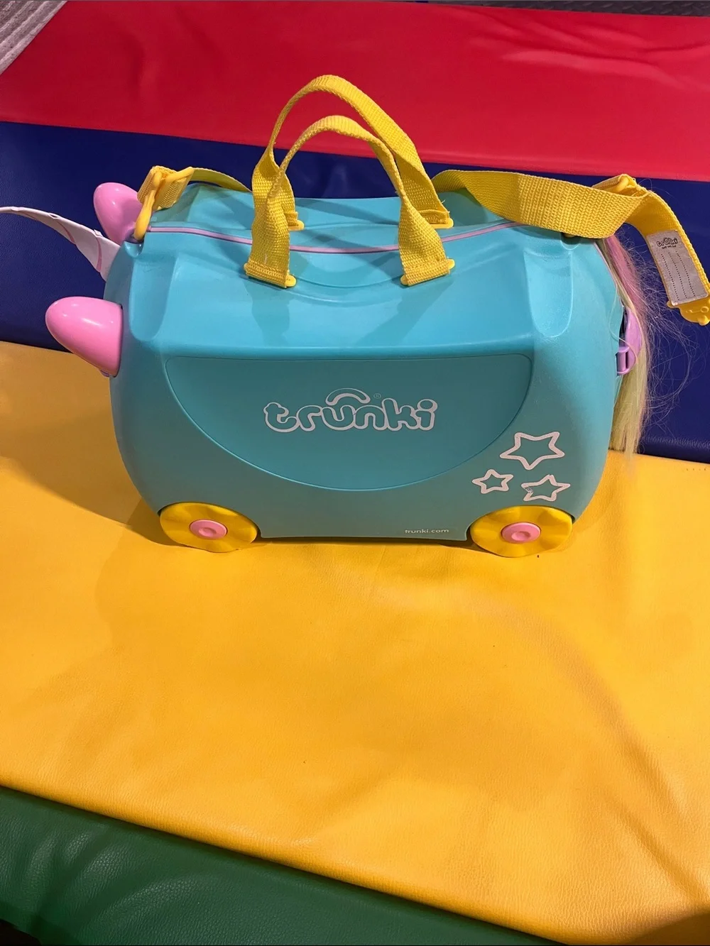 Unicorn Trunki Teal Ride-On Suitcase